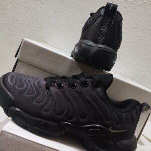Zapatillas Nike Air TN 900 Negras