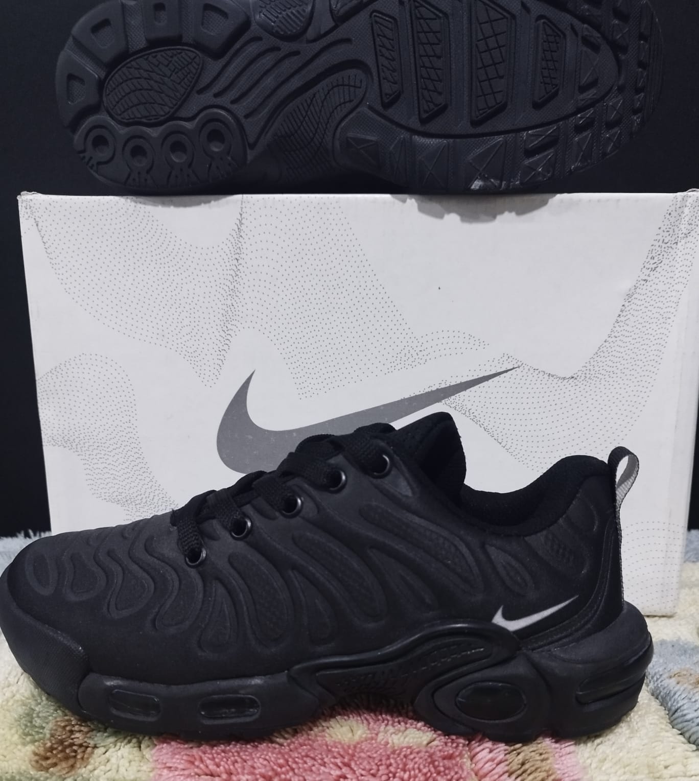 Zapatillas Nike Air TN 900 Negras - Imagen 5