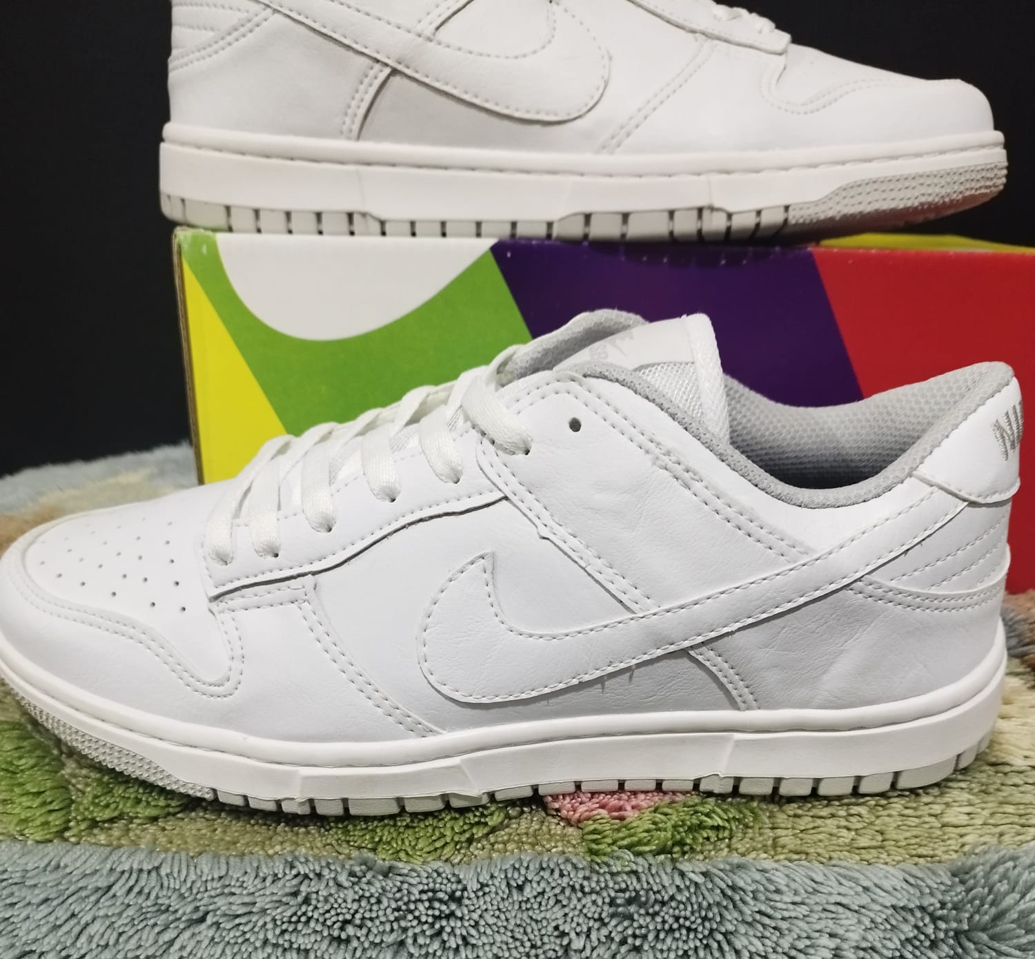 Zapatillas Nike SB Dunk blancas - Imagen 3