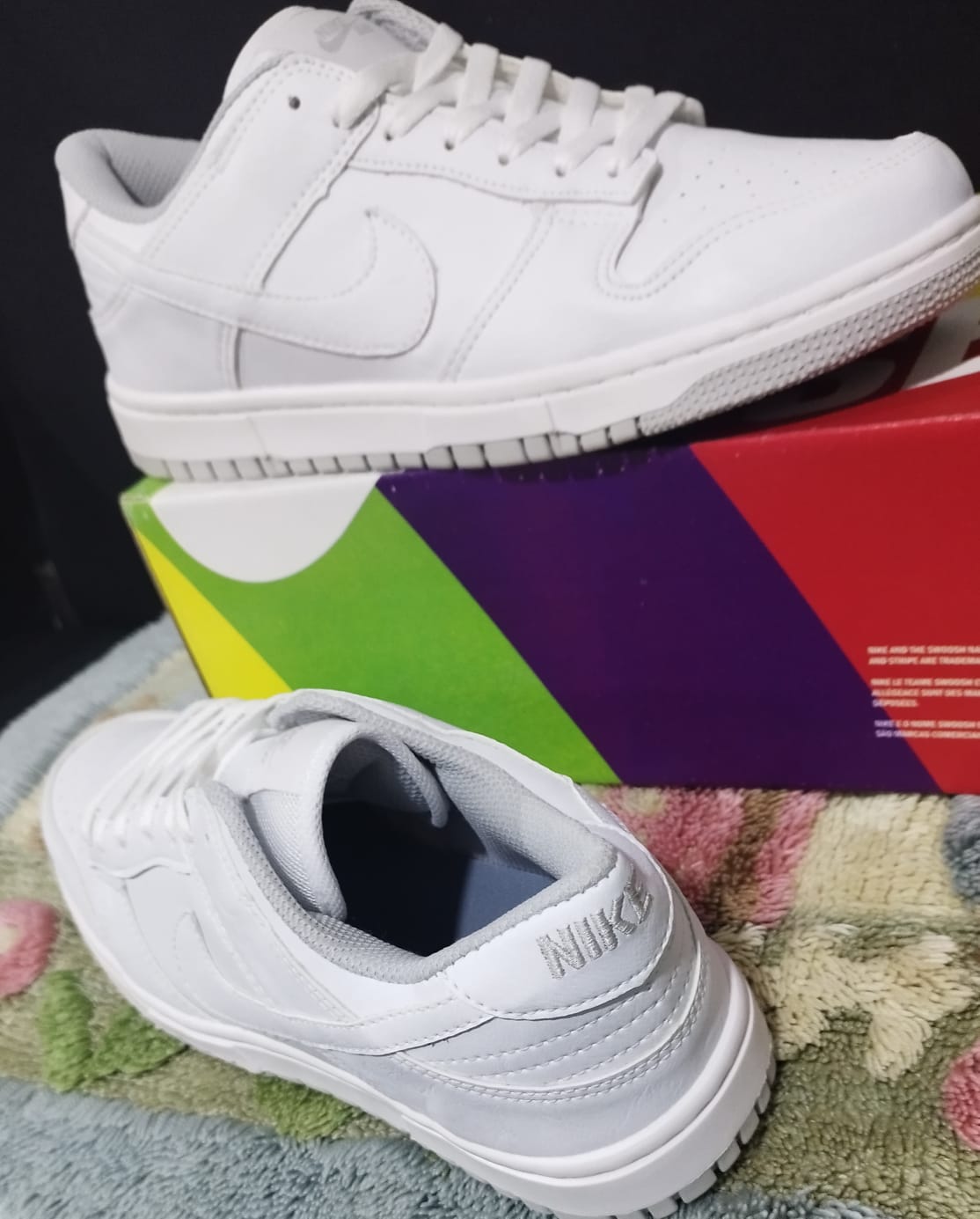 Zapatillas Nike SB Dunk blancas - Imagen 2
