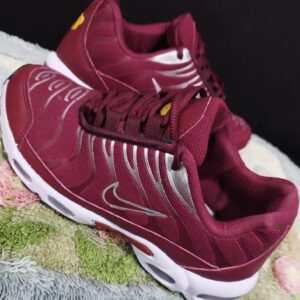 NIKE AIR TN BORDO CON BLANCO CON CAMARA DE AIRE