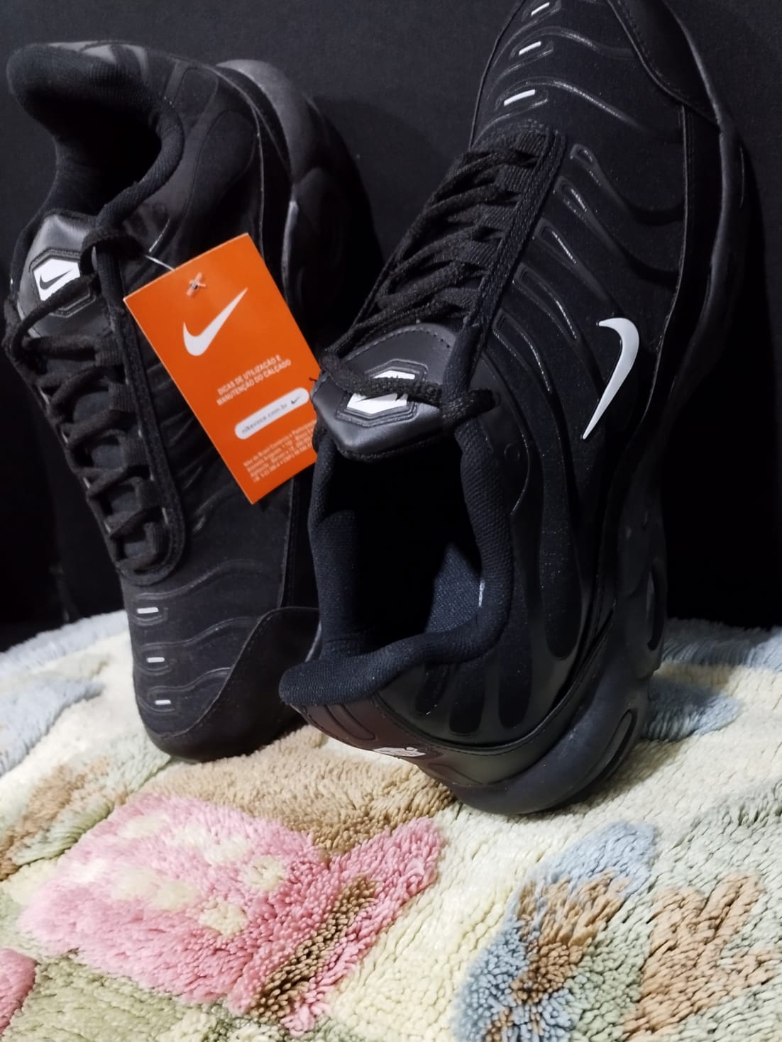 NIKE AIR TN NEGRAS CON CAMARA DE AIRE - Imagen 3